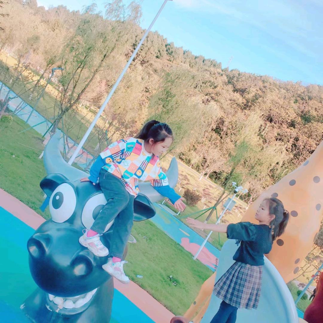 天空很高风很轻