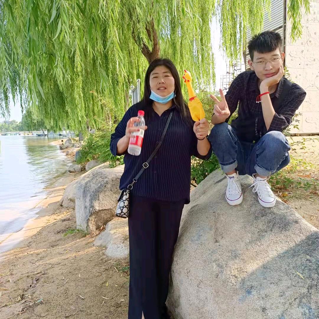 苏玉华（七五年七月兔🐇
