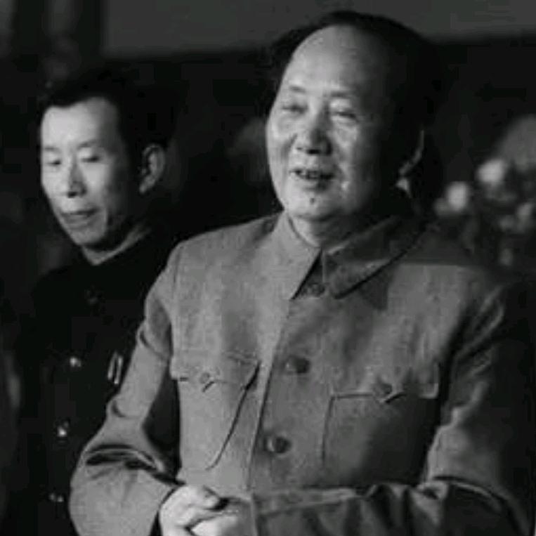 乸纆