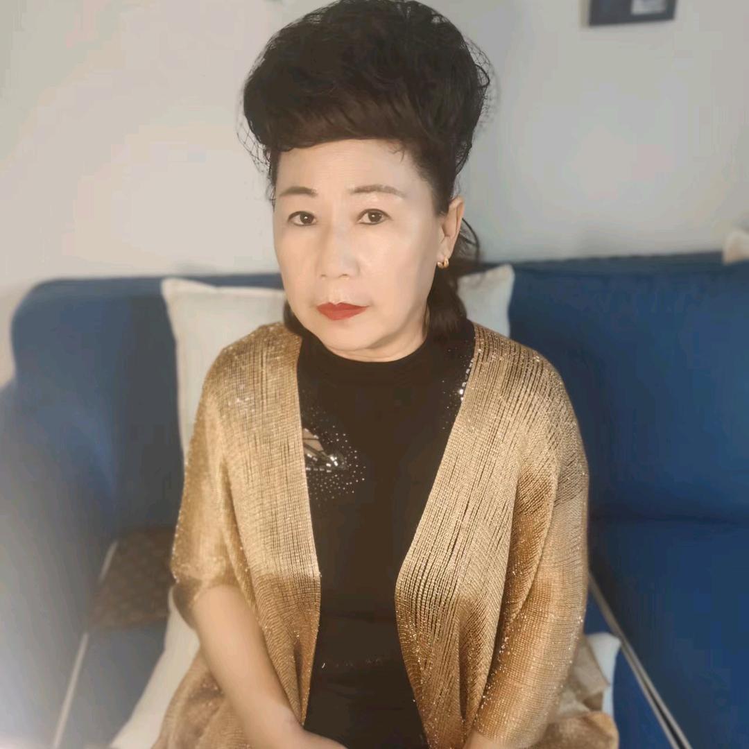 杨树林头像