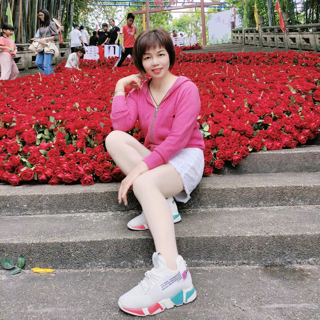 生生时装（霞姐）