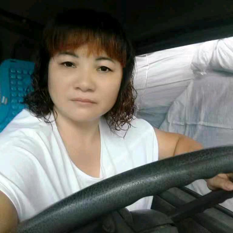 郭群！大货车司机。