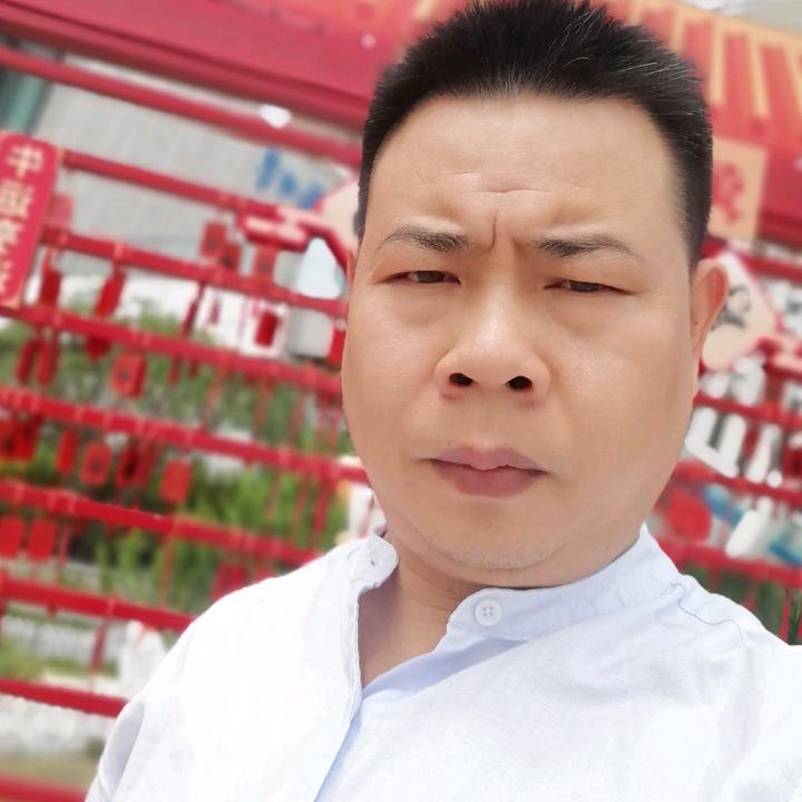 莲花飞哥