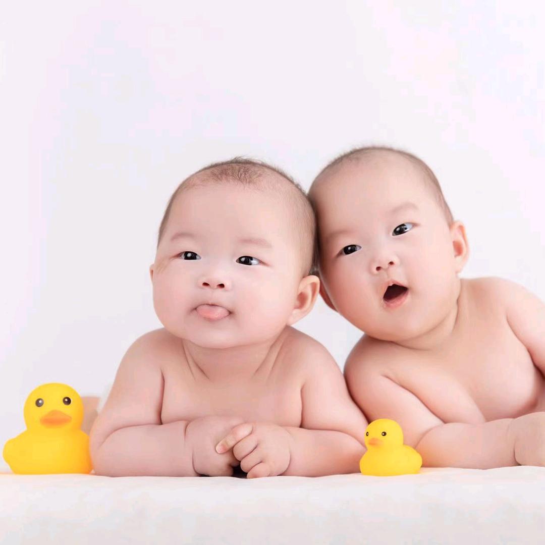 👨‍👩‍👦‍👦
