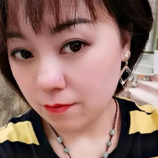 贵州遵义水果店牟家平