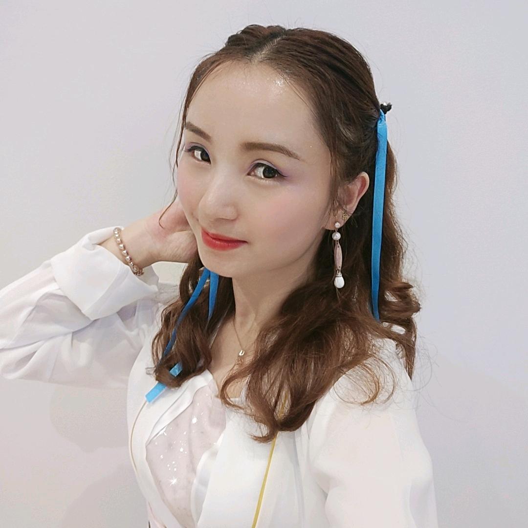 《衣🎀佳人》时尚女装艳子