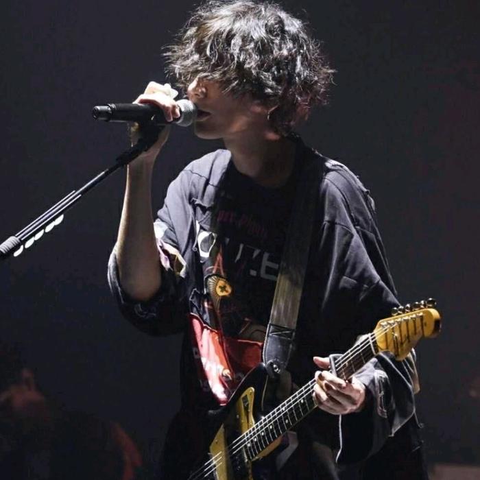 亿海.