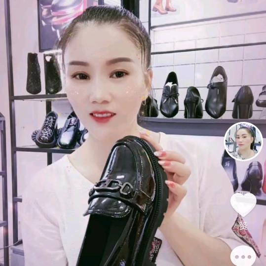 觉醒:欢儿：隆回三合街时尚品牌鞋店