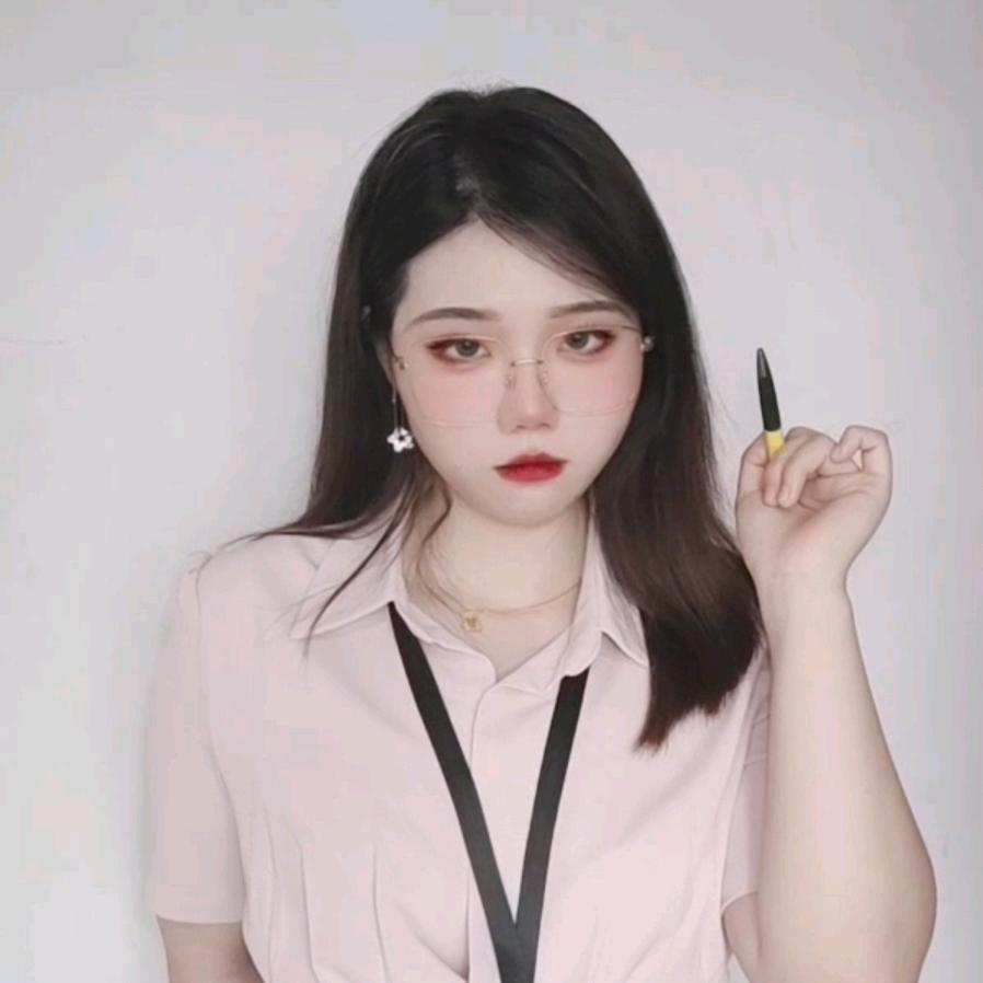 微胖大梨妮