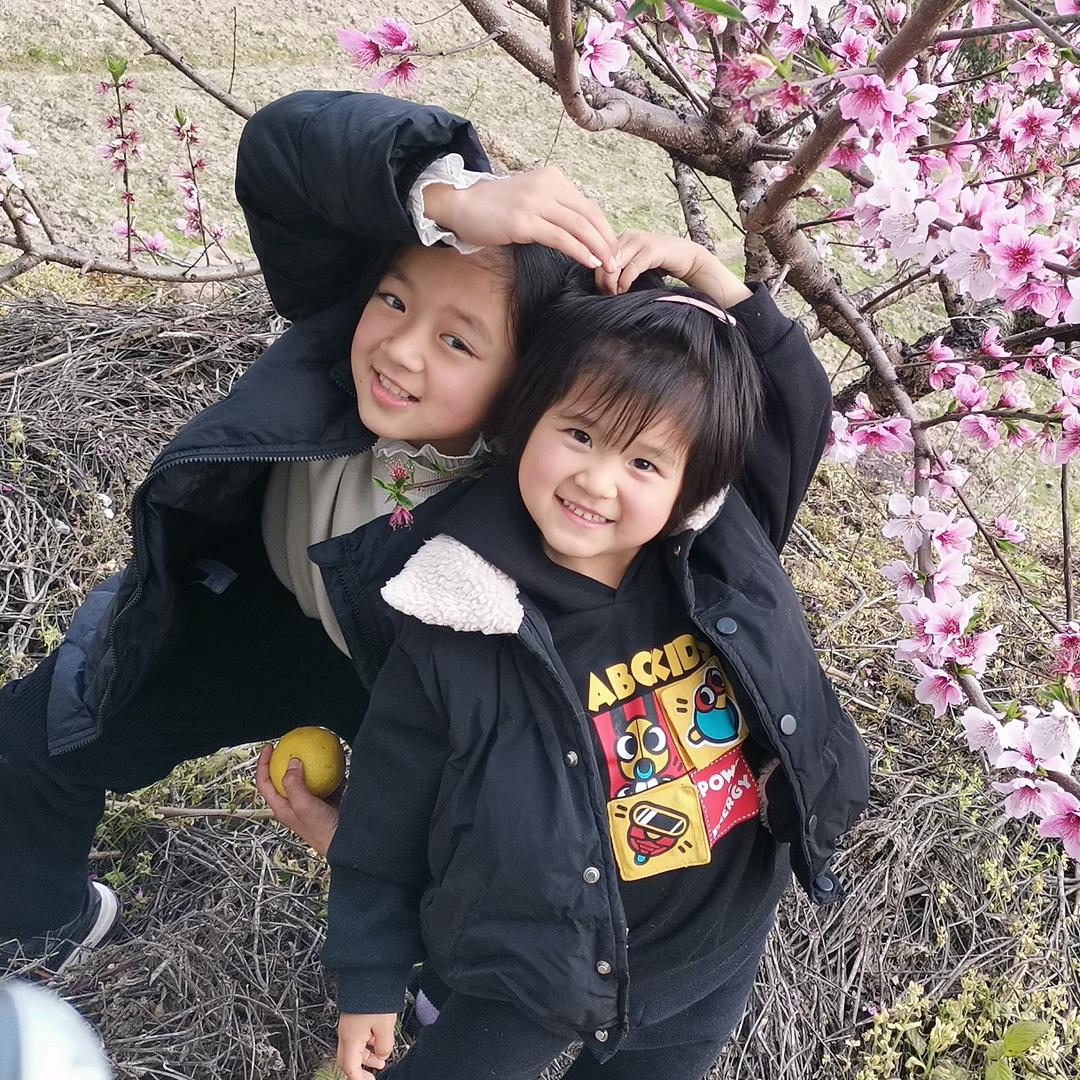 两个小棉袄的MM😘