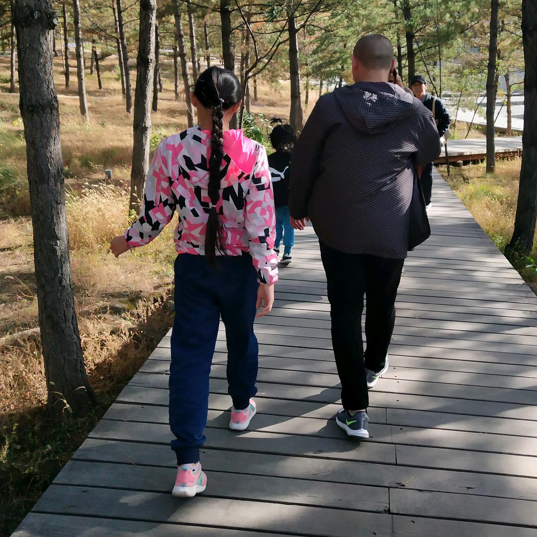 梓萱     槿芊 