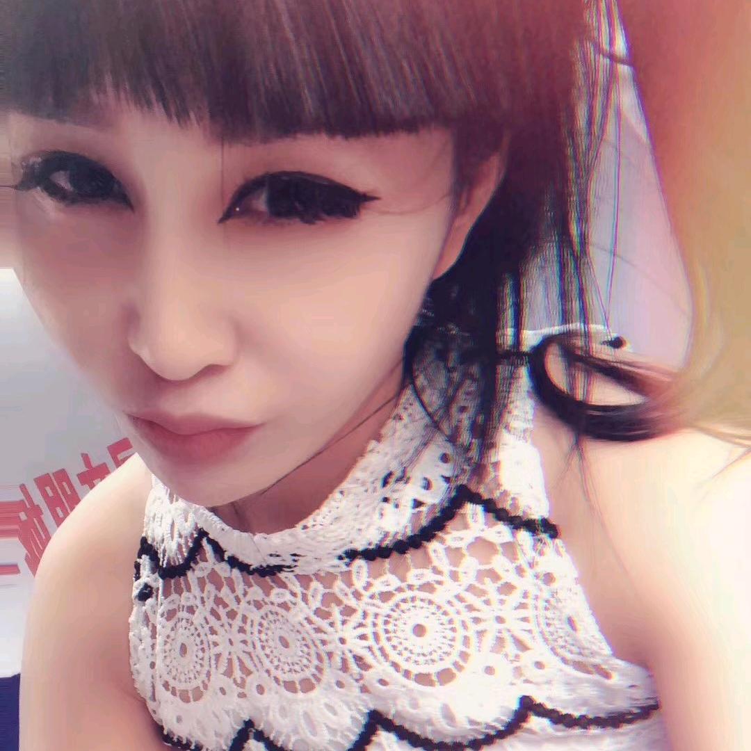 月月(拒绝闲聊)