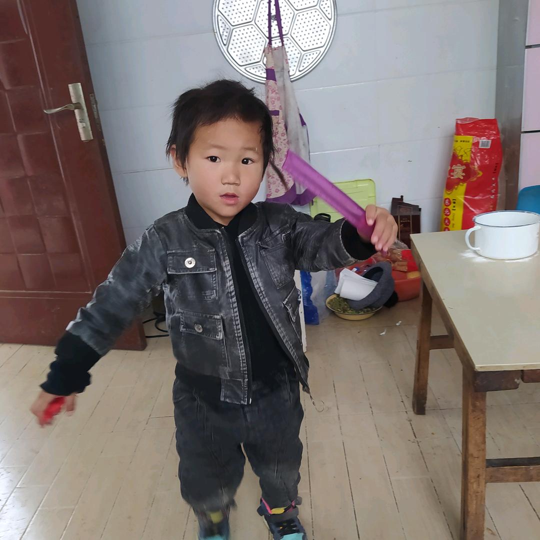 叶震平头像