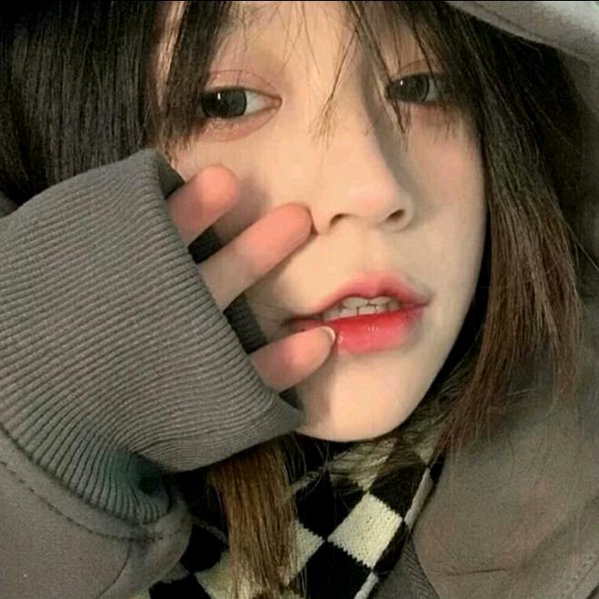 微笑在心中。（朱）