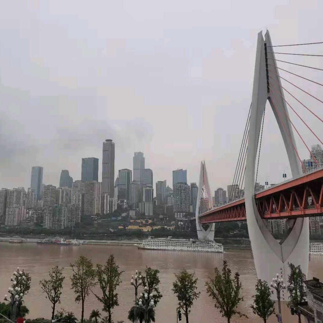 菲菲的耳钉+网名小花儿