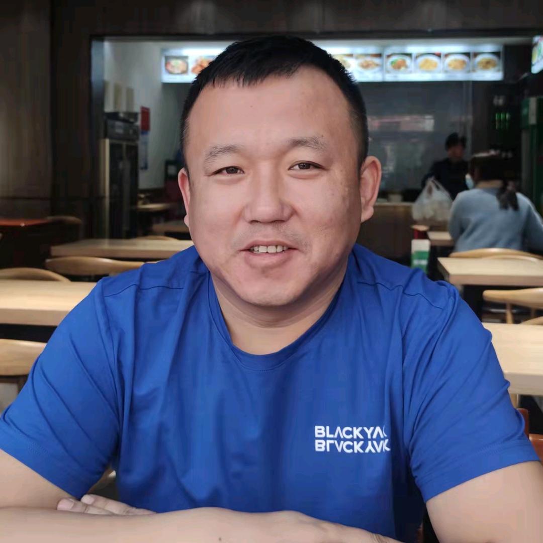 卫家剔尖小馆官方号