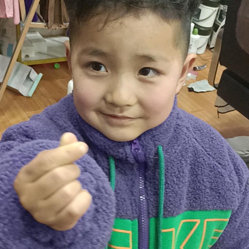 墨墨╭(╯ε╰)╮溪溪