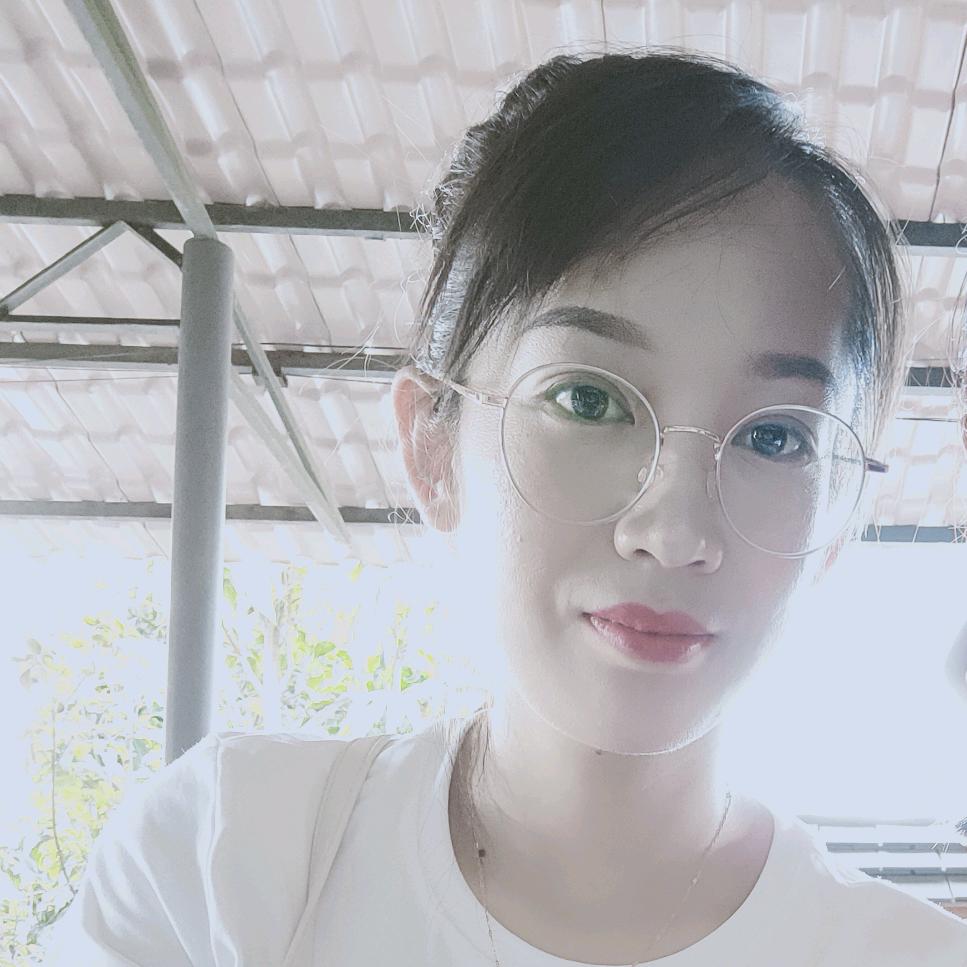 秋小姐