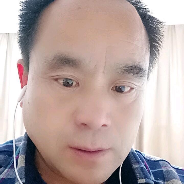 专业刮腻子乳胶漆的团队