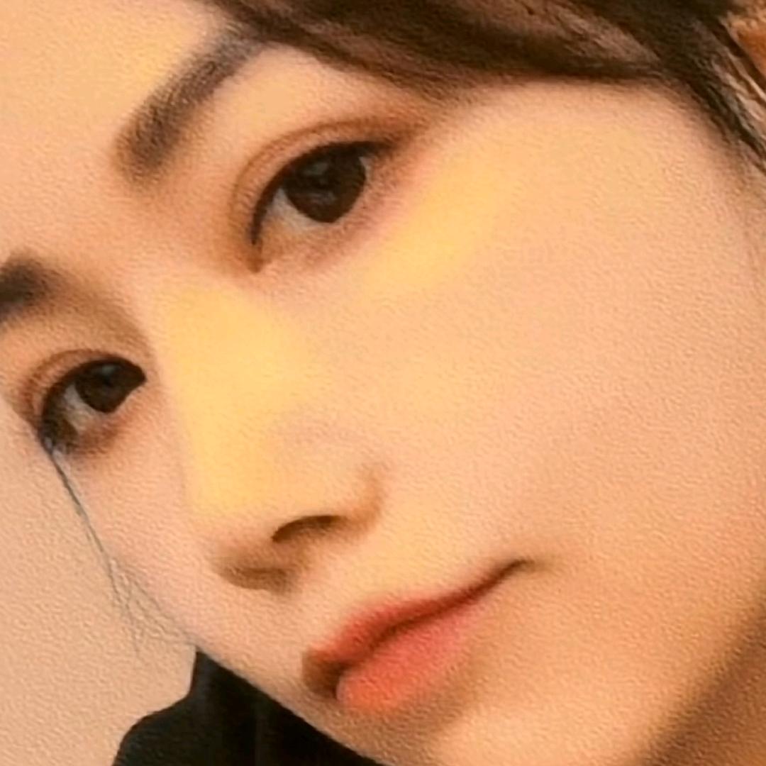 菲薇