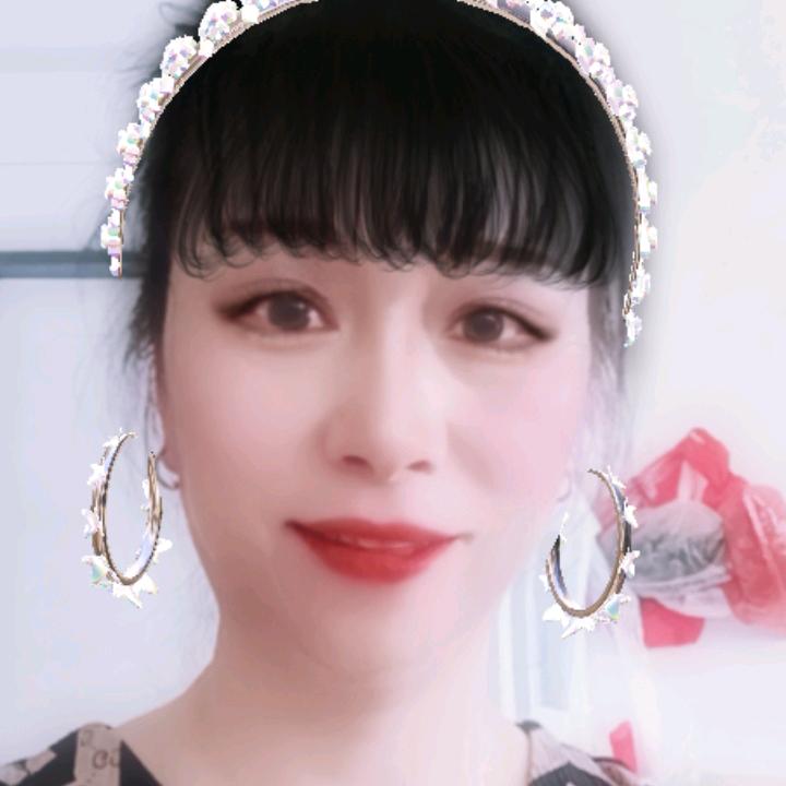 凤英
