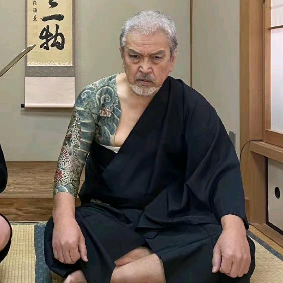 痞皮ℝℝ🐸🎧