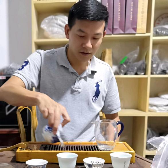 昊森茶业袁先生的茶