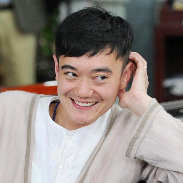 伟子