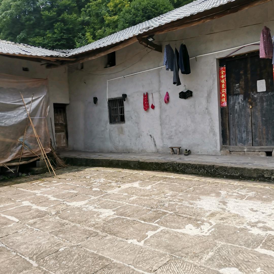 用户598262403369