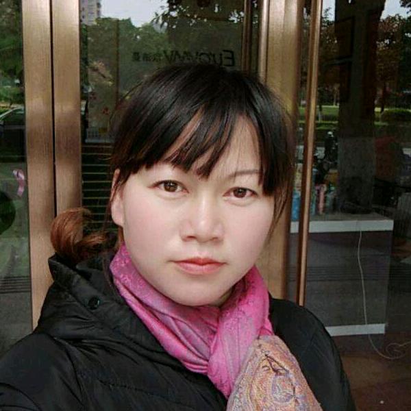 一枚红叶糖莲子💖