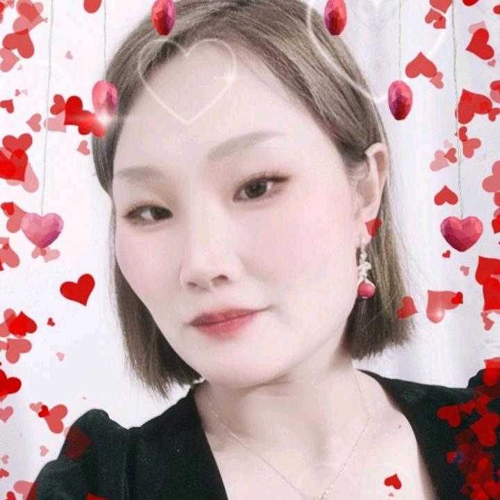 莹莹