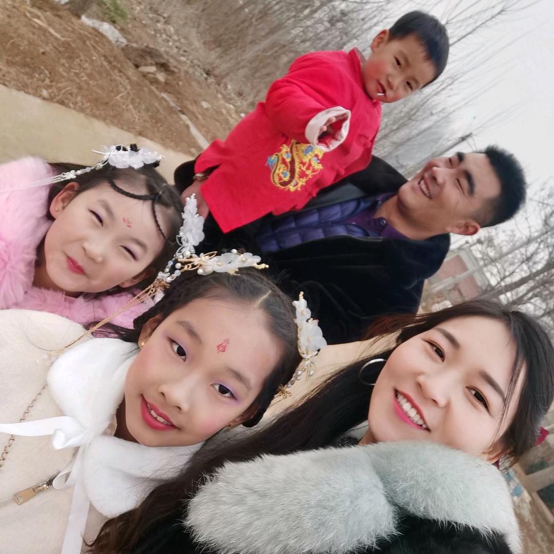 我家有三宝（贾小妹）