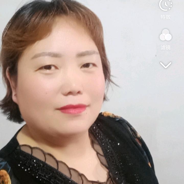陌路相逢鲁丽