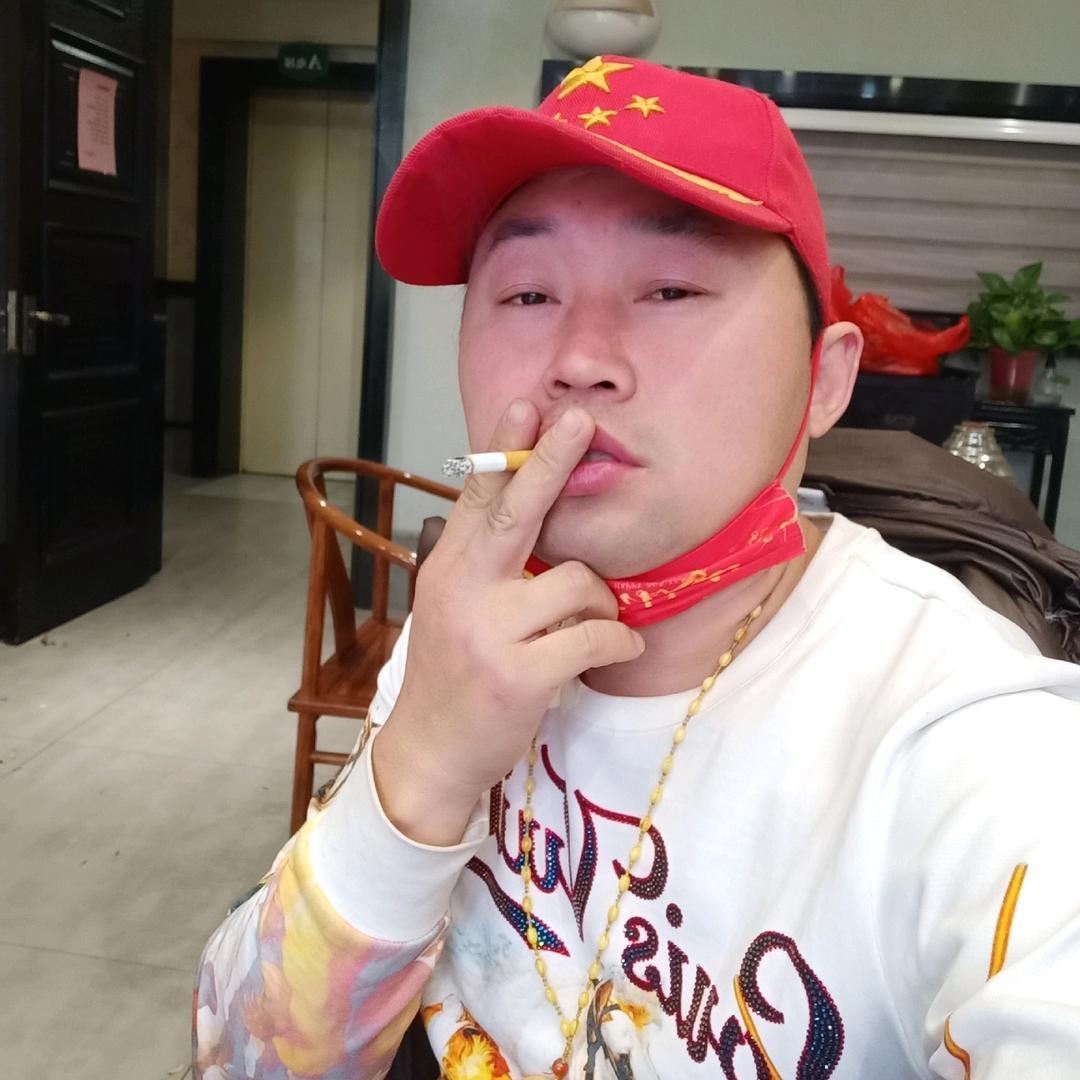 二哥 👀相信好人