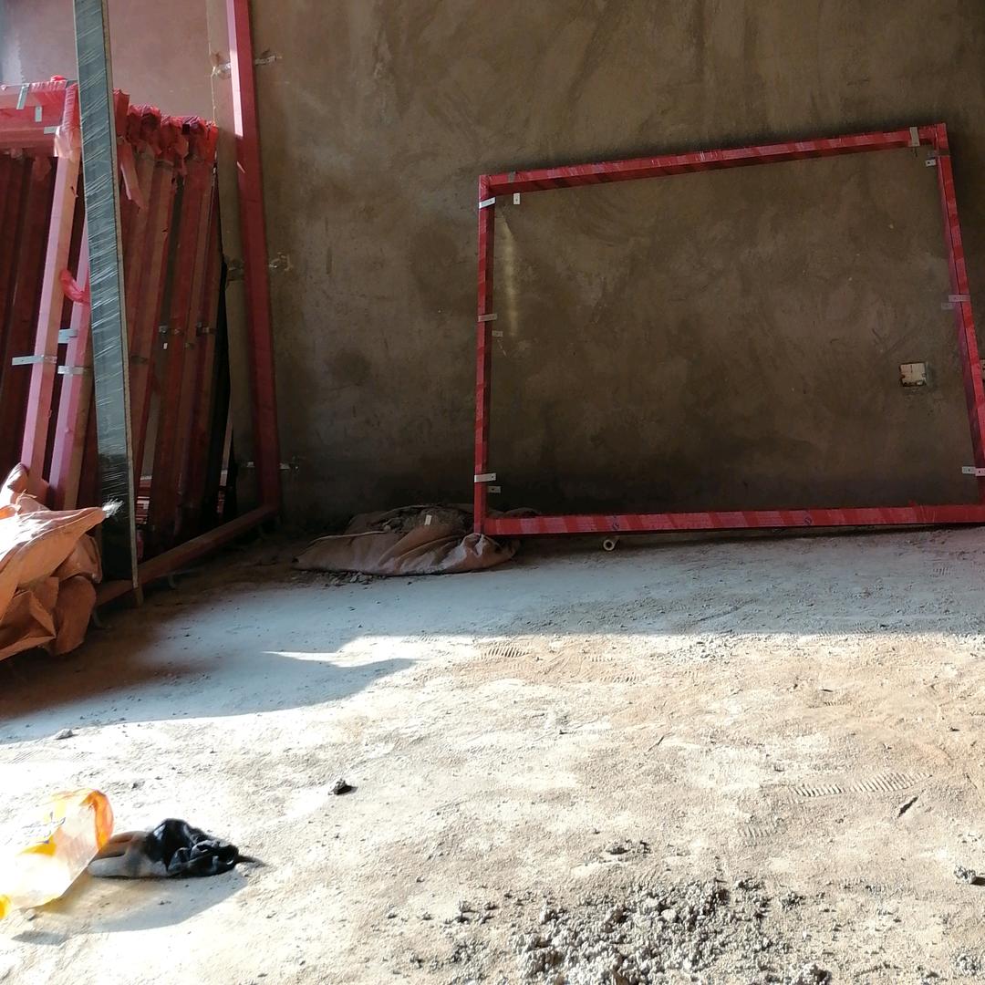 我的左手旁边是你的右手