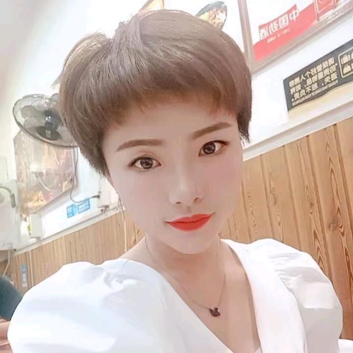 小虎牙.