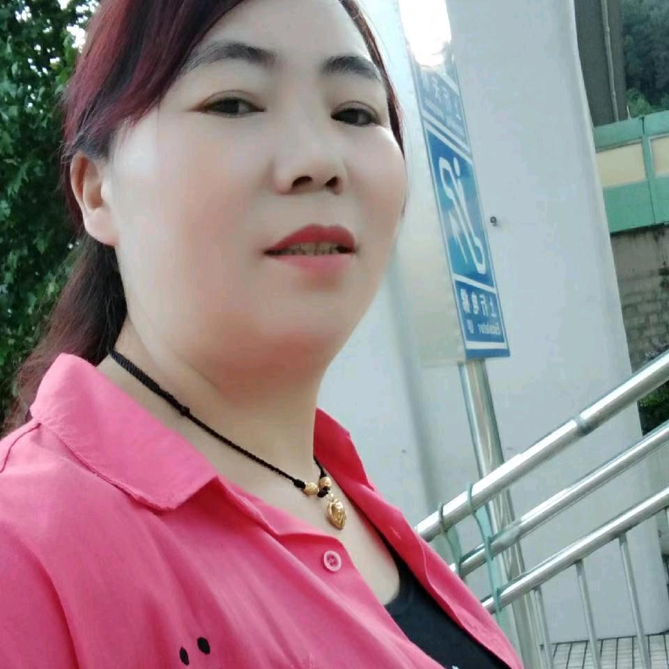 殷亮怡
