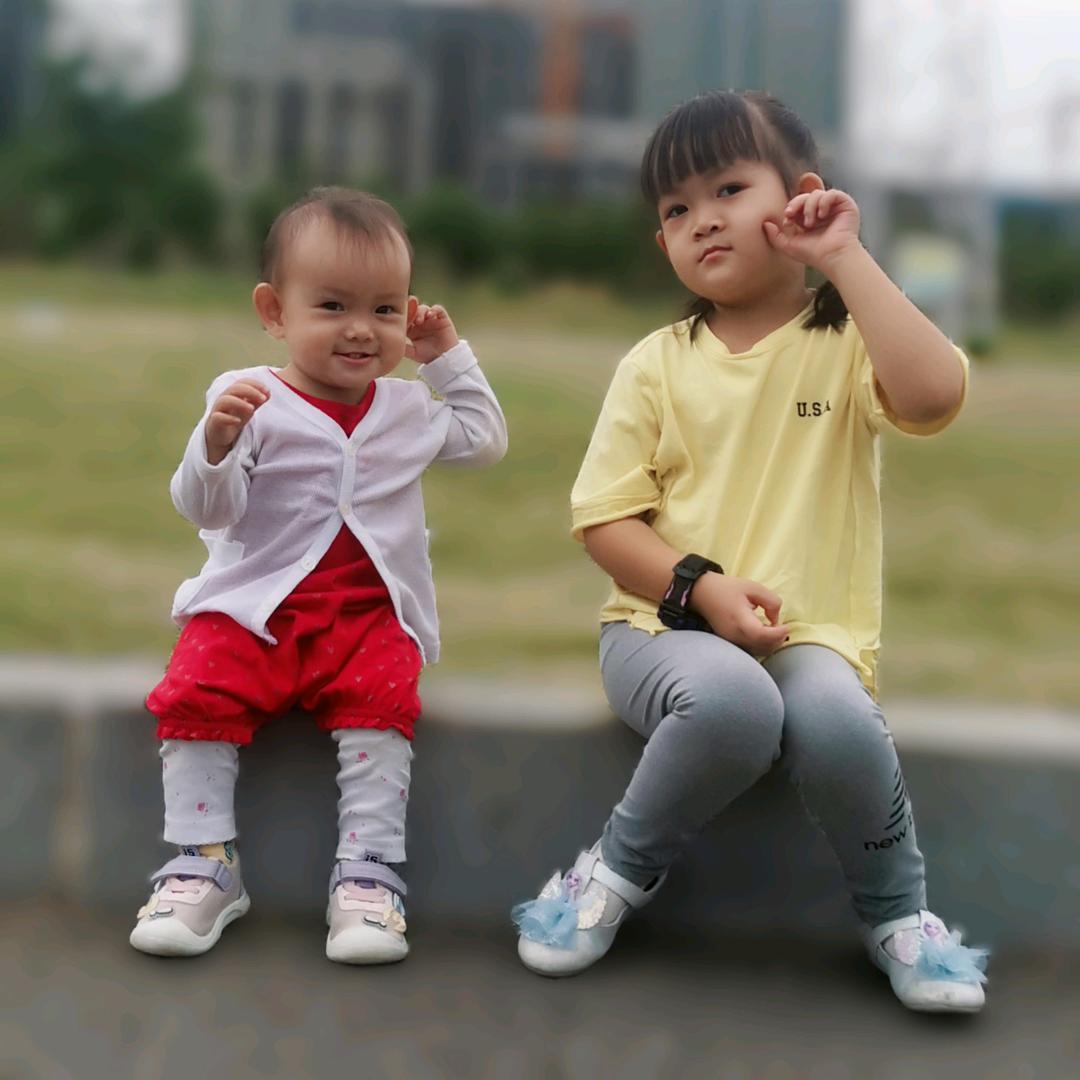 家有两公主👸🏻👸🏻