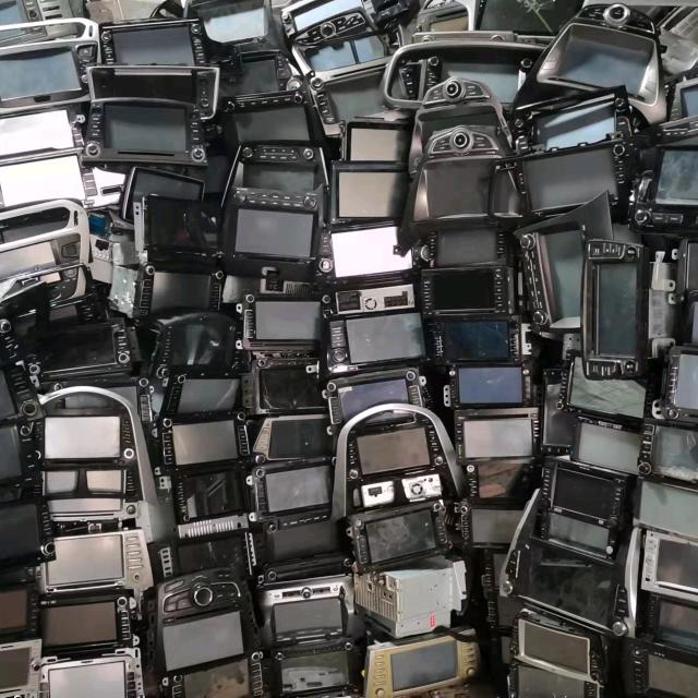 回收旧车载导航，唱戏EⅤD娃娃机