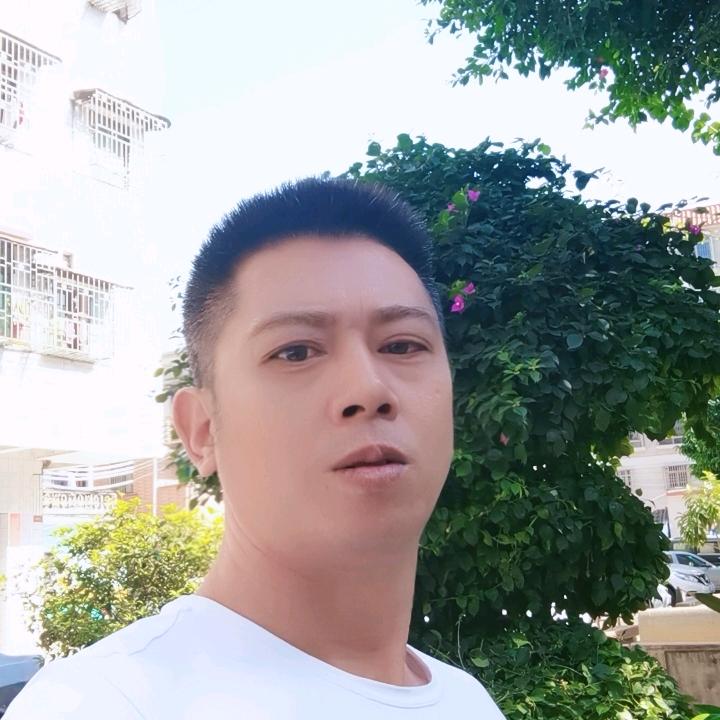 万家灯火（佛山市鼎宏燕建筑工程有限公司）
