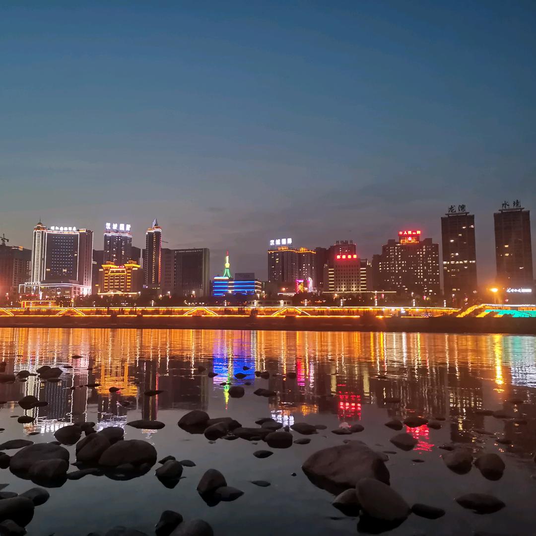 帅帅的老男孩儿