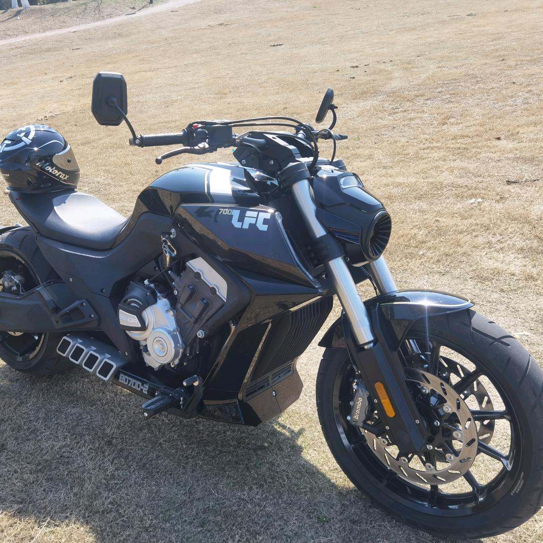 🏍柴可夫山鸡🐔
