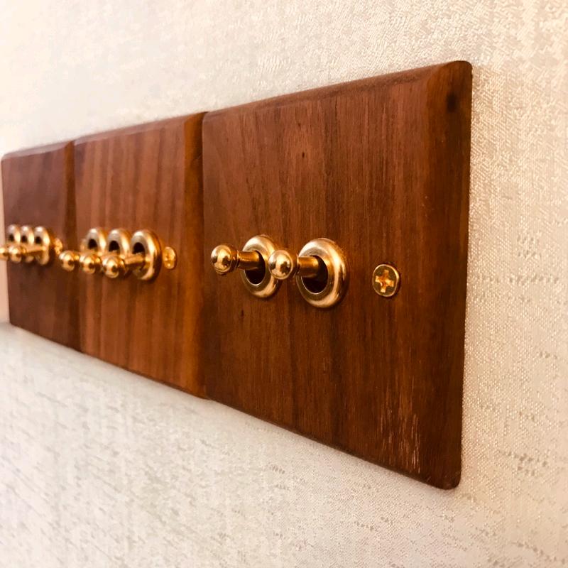 复古温州复古电器有限公司电工专卖店