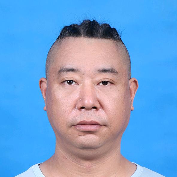 坚哥