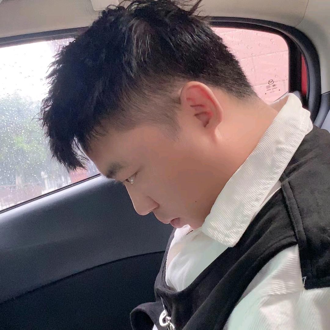 迈阿密《亚明》