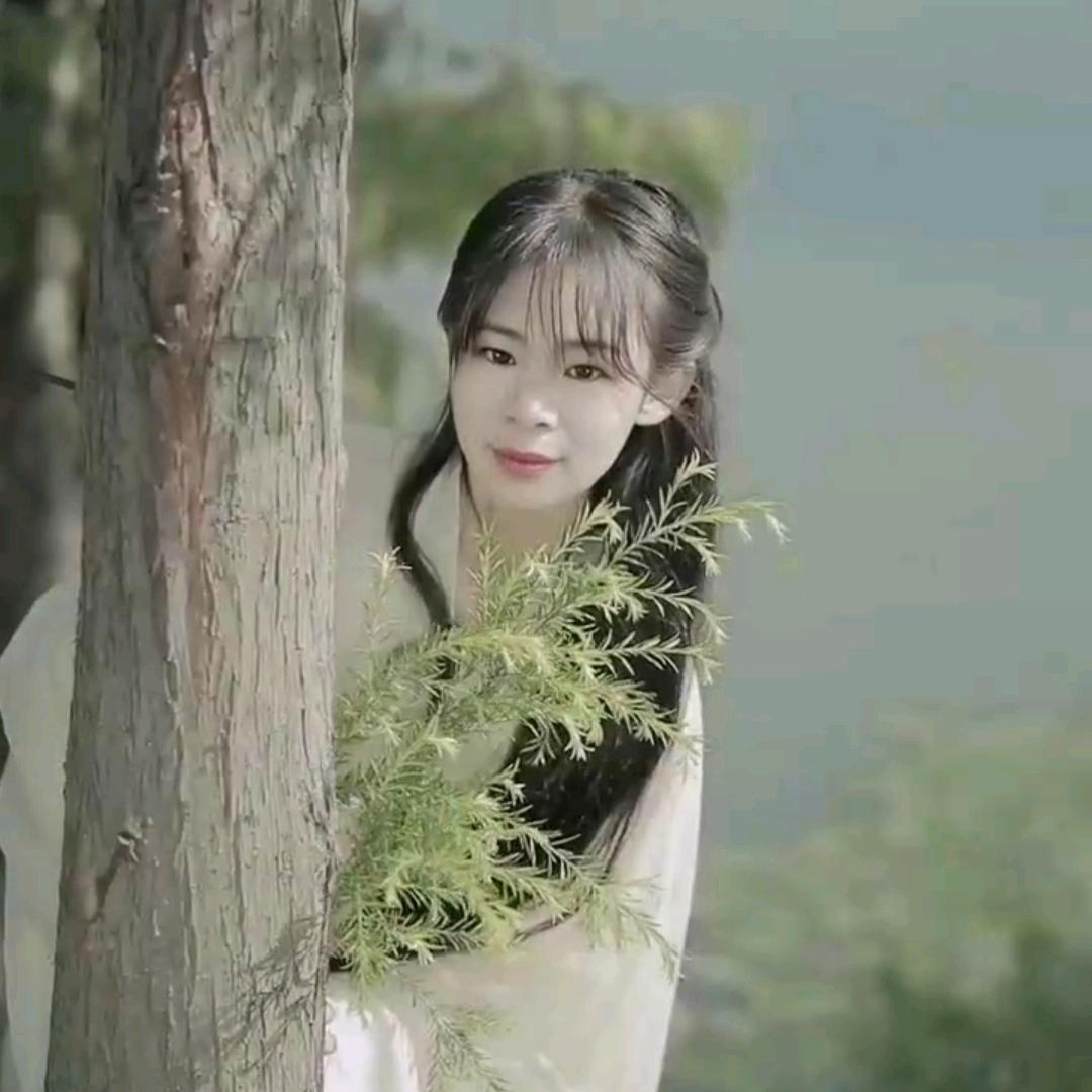 云曼.