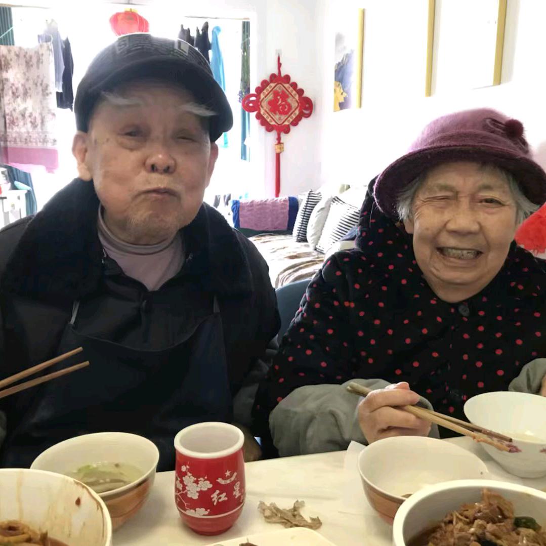 白眉爷爷(92周岁)