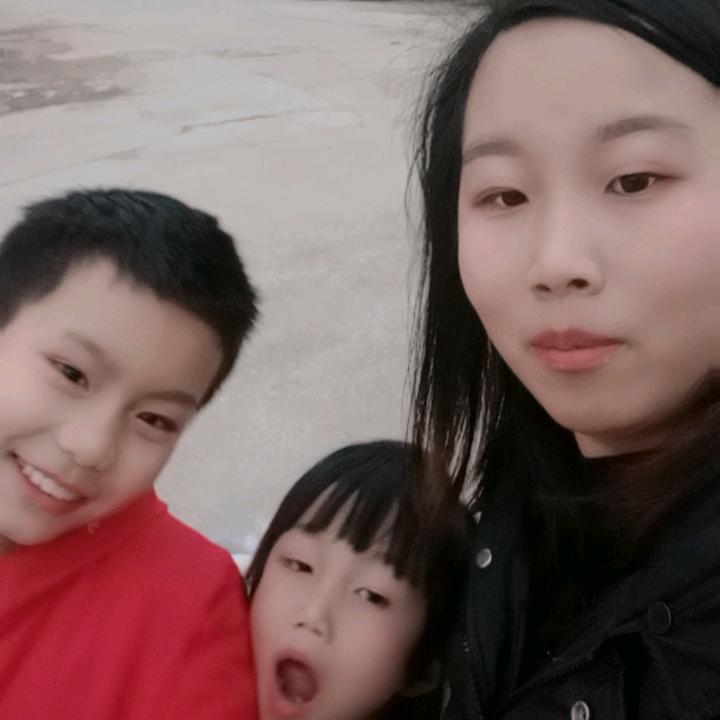群群