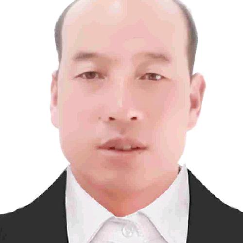 穷人读书是最好的出路。再穷也要挺直脊做人