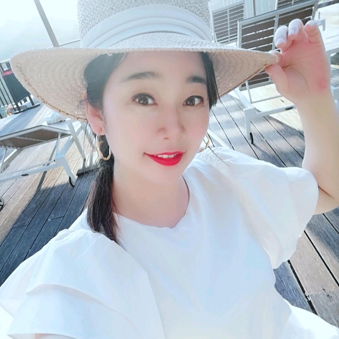 宜城市英媛美容中心